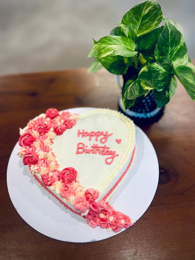 Retro - The Cake Lab: high quality product photo