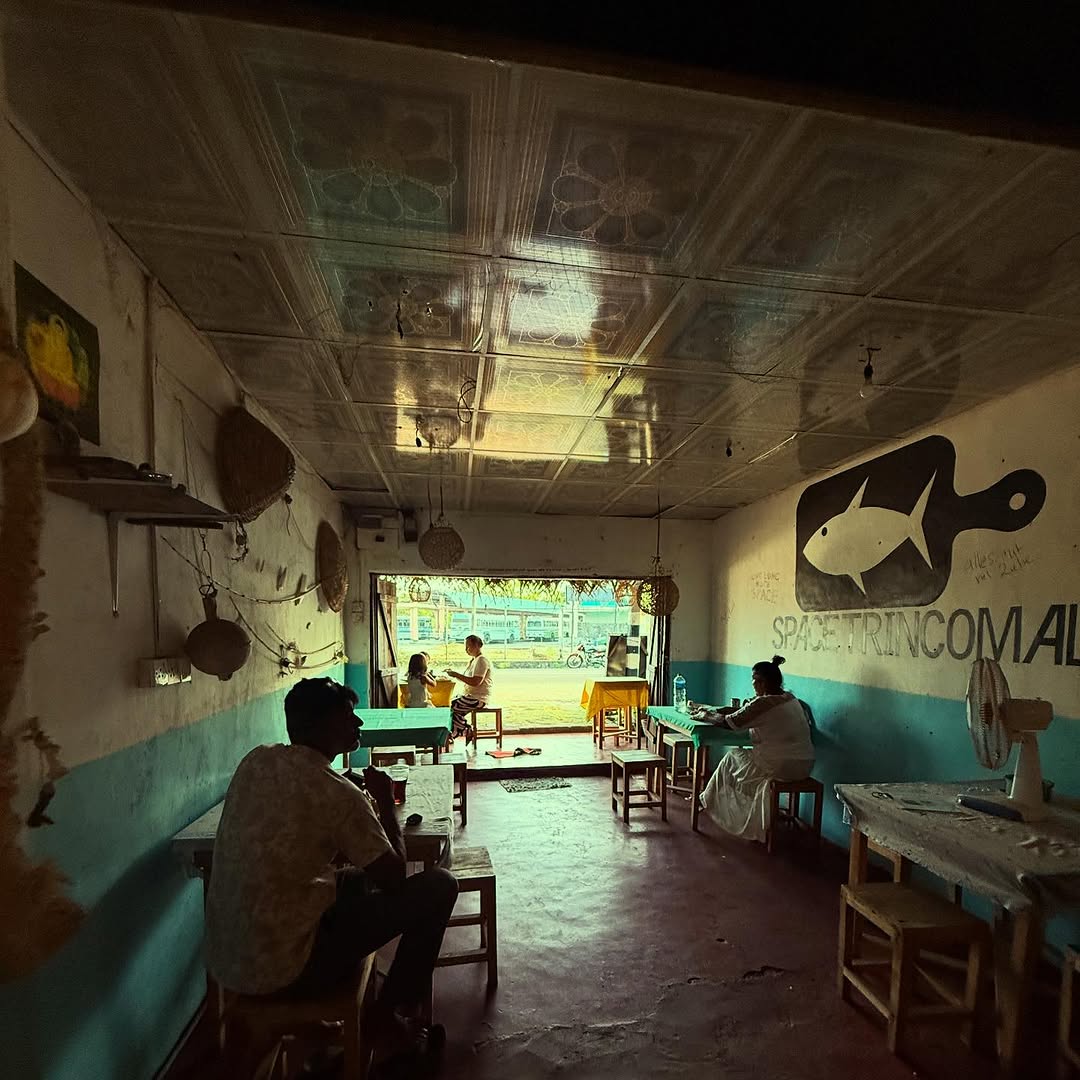 Space Trincomalee: authentic restaurant atmosphere well