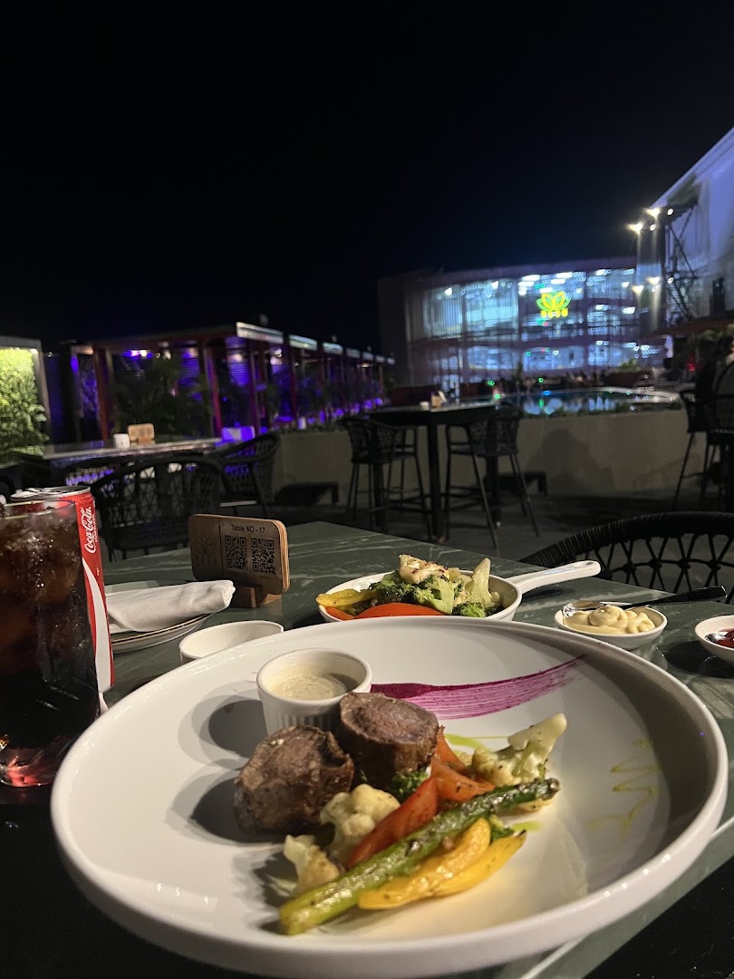 Elixir Bar & Restaurant: appealing shot of restaurant food