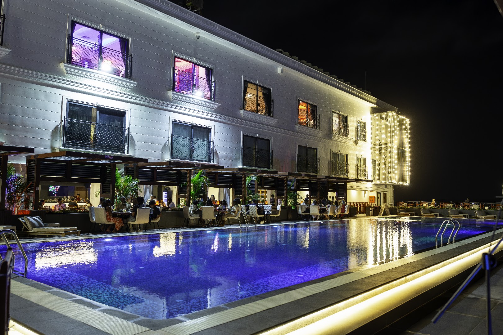 Elixir Bar & Restaurant: high quality atmospheric venue shot