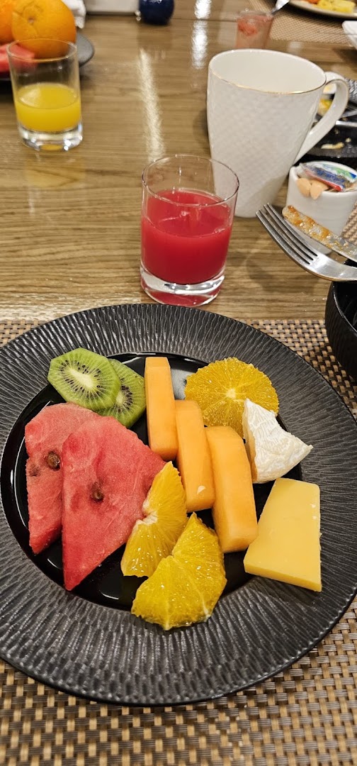 Vuè Café: appetizing breakfast food presentation