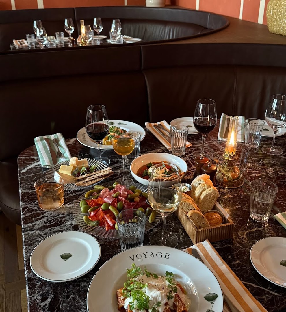 Brasserie Voyage: appetizing, high-quality restaurant food shot