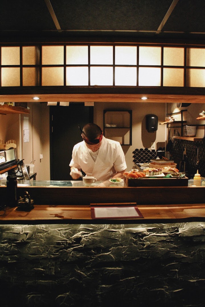 Izakaya by Komo: professional shot of chef working