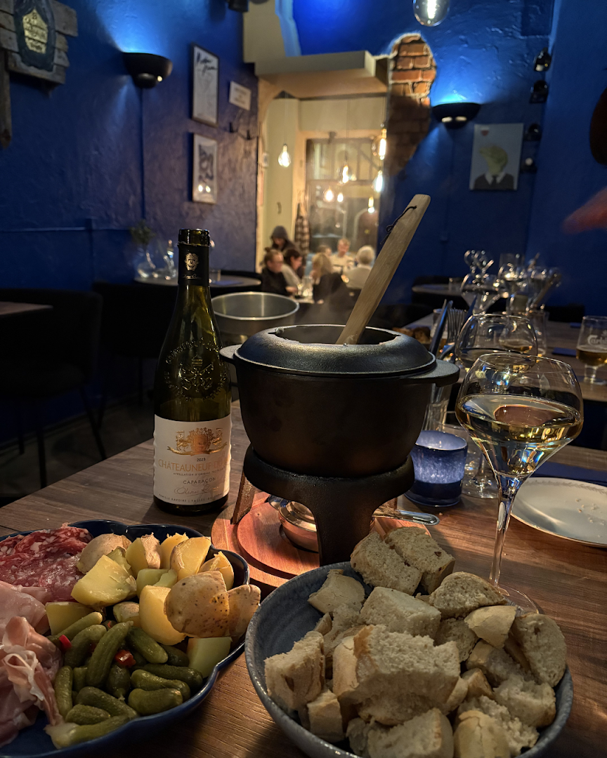 Suber: appetizing food and inviting atmosphere