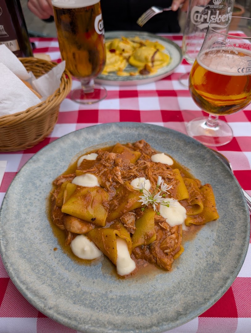 Il Punto: appetizing food photo at restaurant
