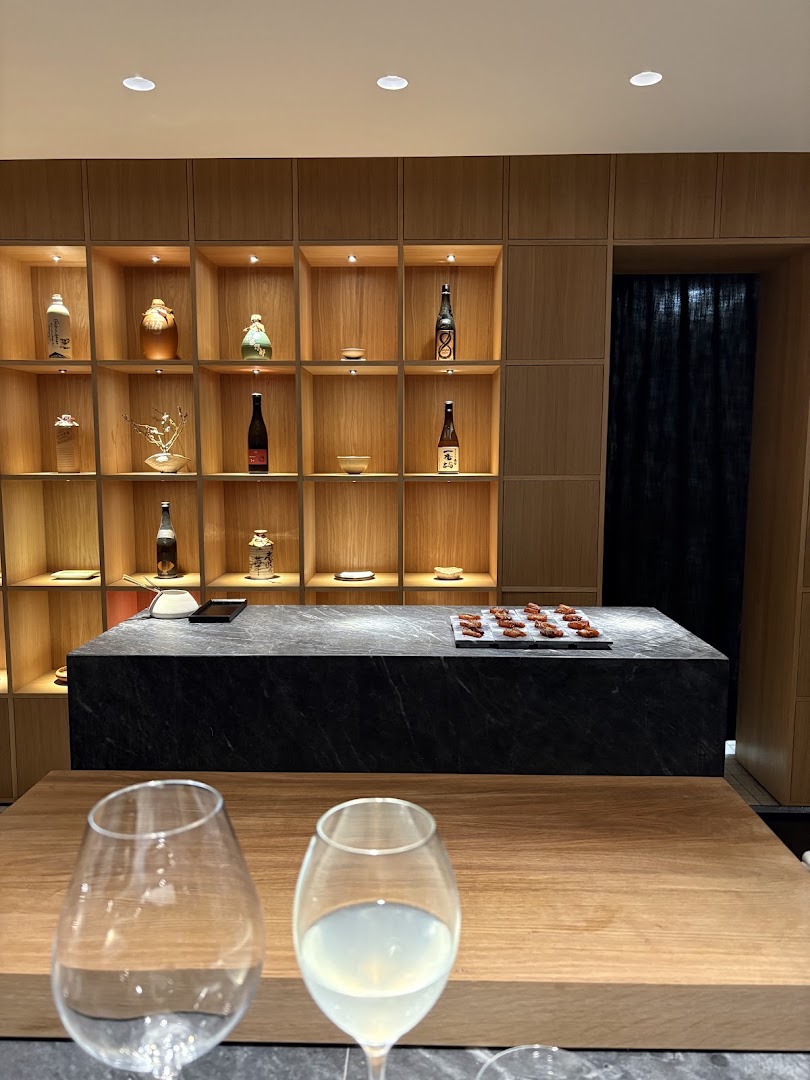 Umenoya: professional interior shot of restaurant
