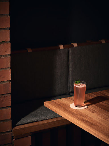 Jokes Aside: professional, atmospheric drink photography