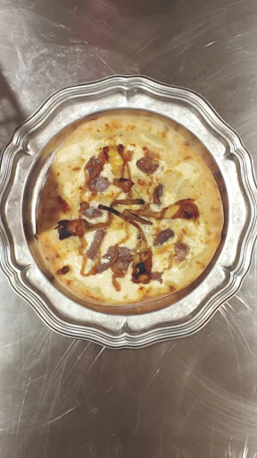 Mr. Bronck: appetizing food photo on plate