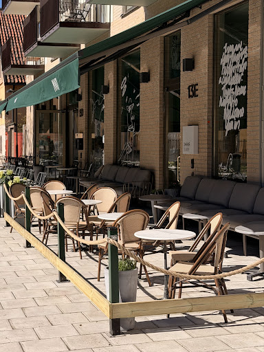 Ponti: inviting and professional terrace shot