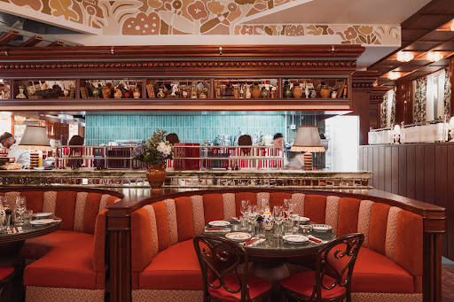 Trattoria Giorgio's: high quality interior atmosphere shot