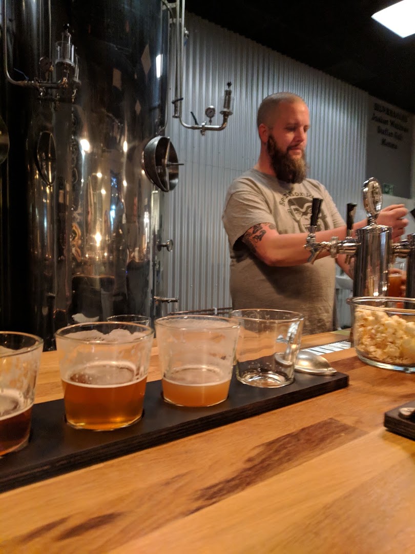 BeerMonkey: staff and craft beer