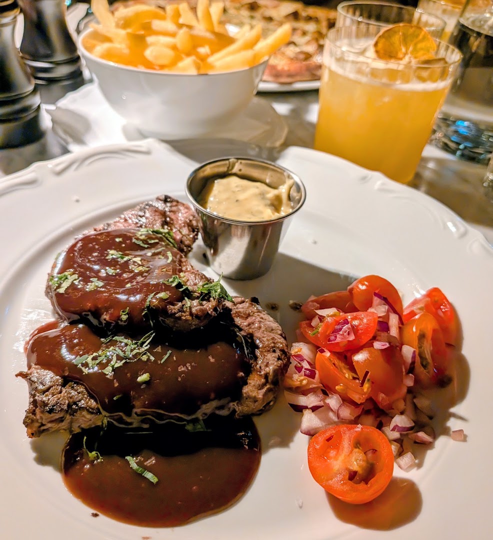 Gloria Bistro: appetizing, high-quality food photography