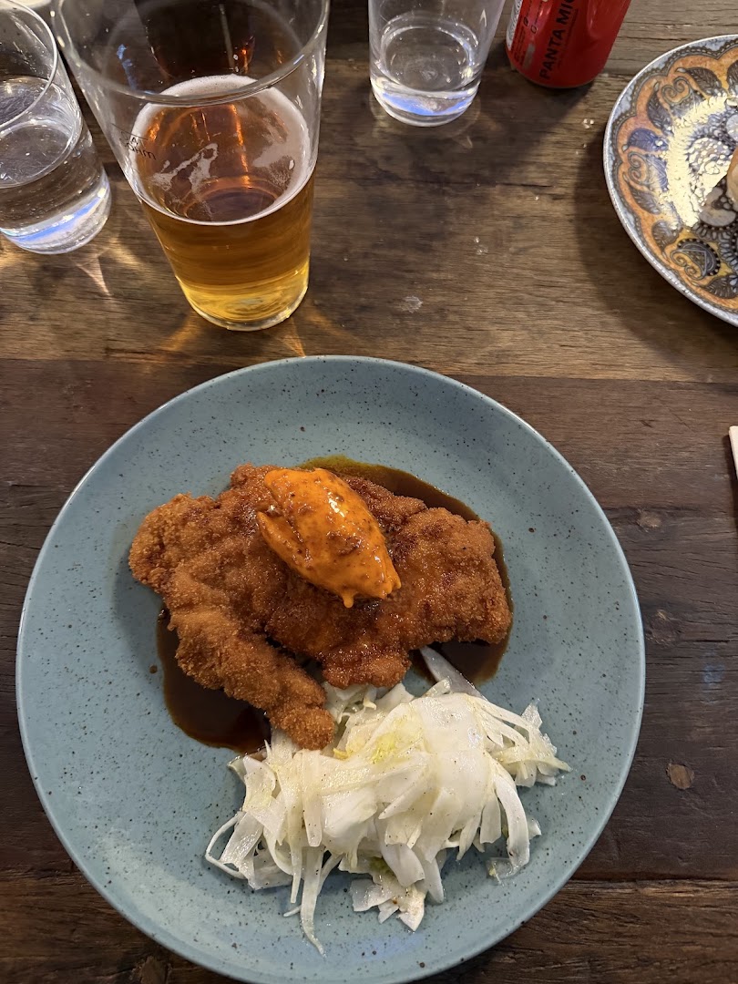 Awee: appetizing photo of bar food