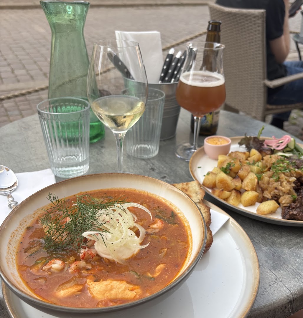 Cantina by Volare: appetizing food and drink presentation