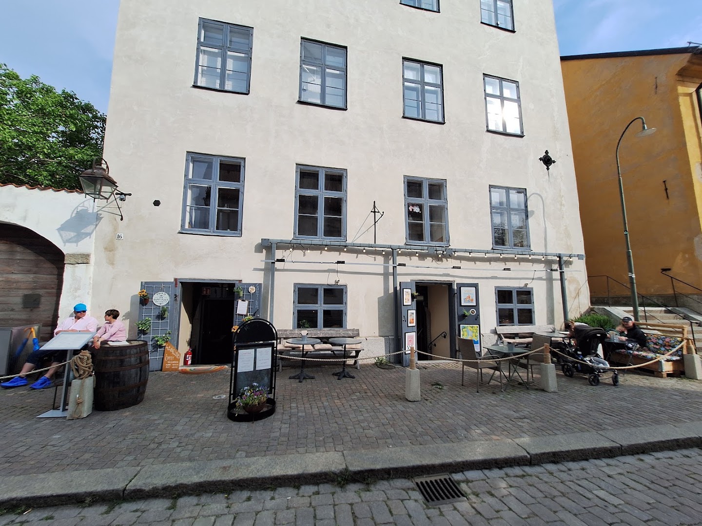 Cantina by Volare: clear exterior shot of venue