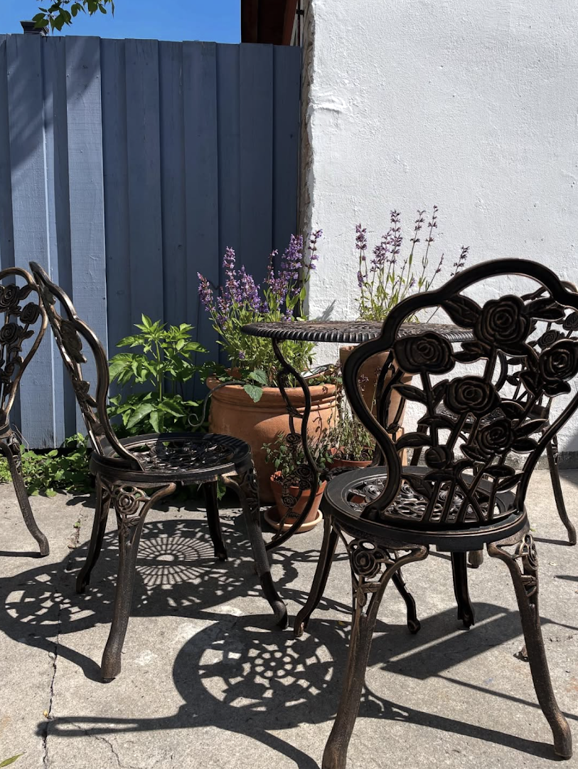 Nya Skafferiet: inviting outdoor seating area photo
