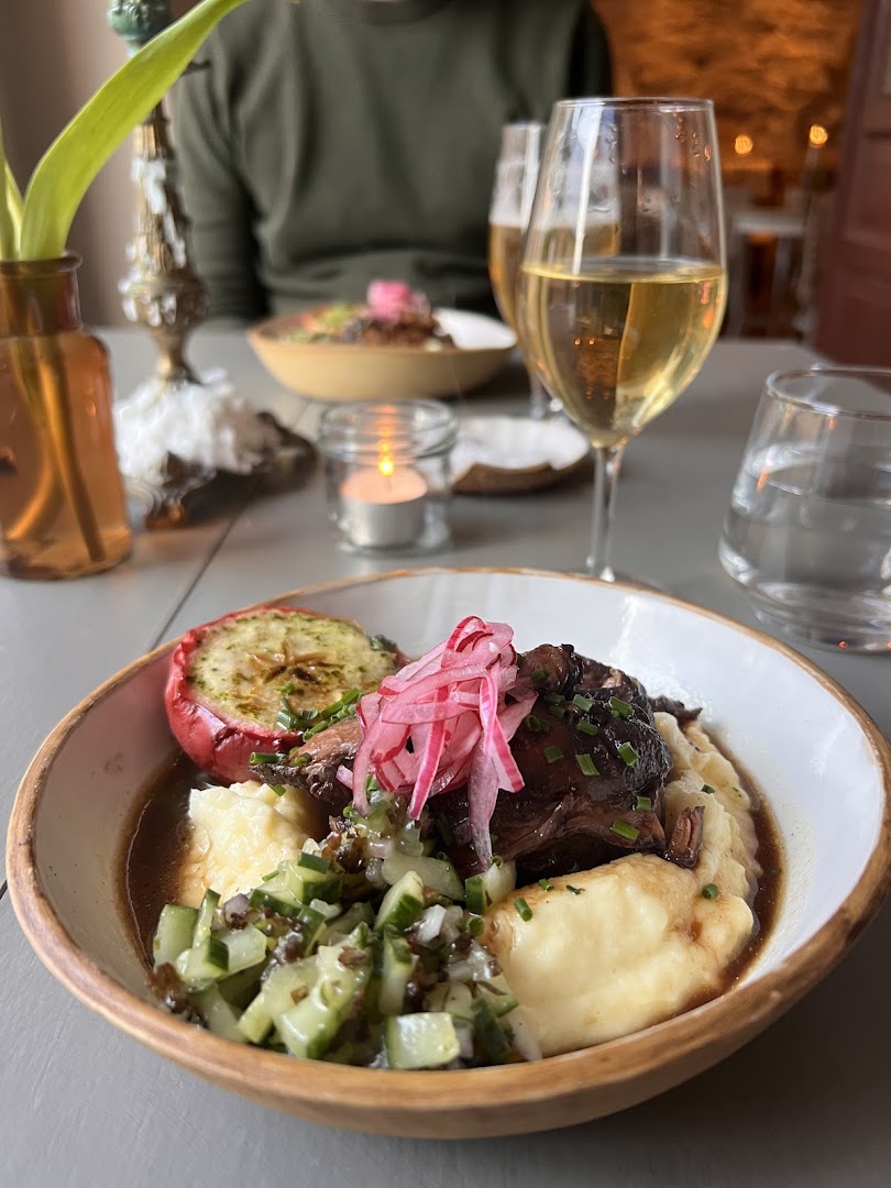 Prima Rosteri & Vinbar: appetizing food and inviting atmosphere