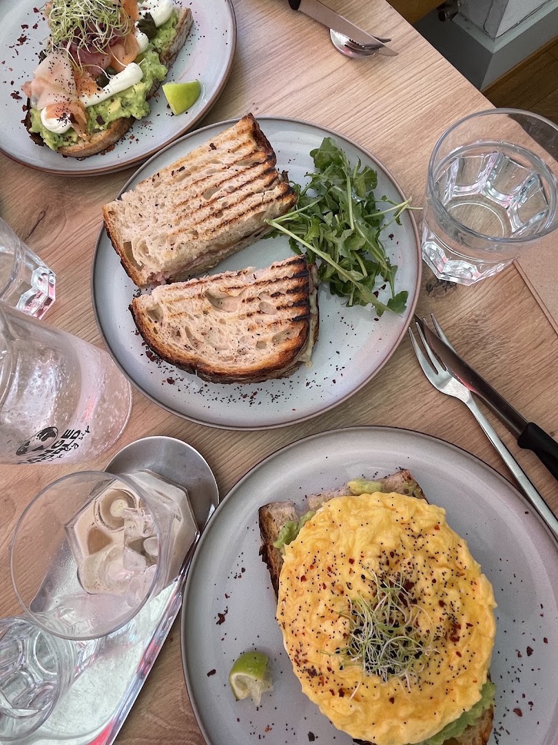 Brü: appetizing, high-quality food photography