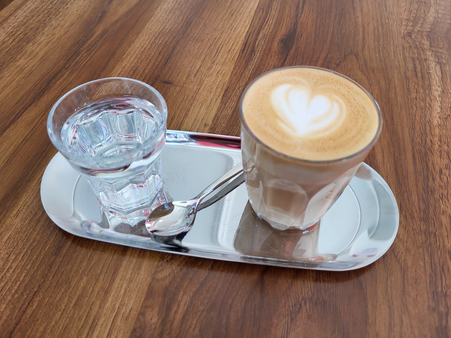 Brü: appetizing coffee presentation