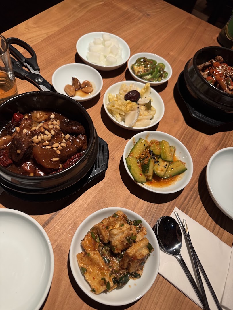 Kimchi: appetizing food spread