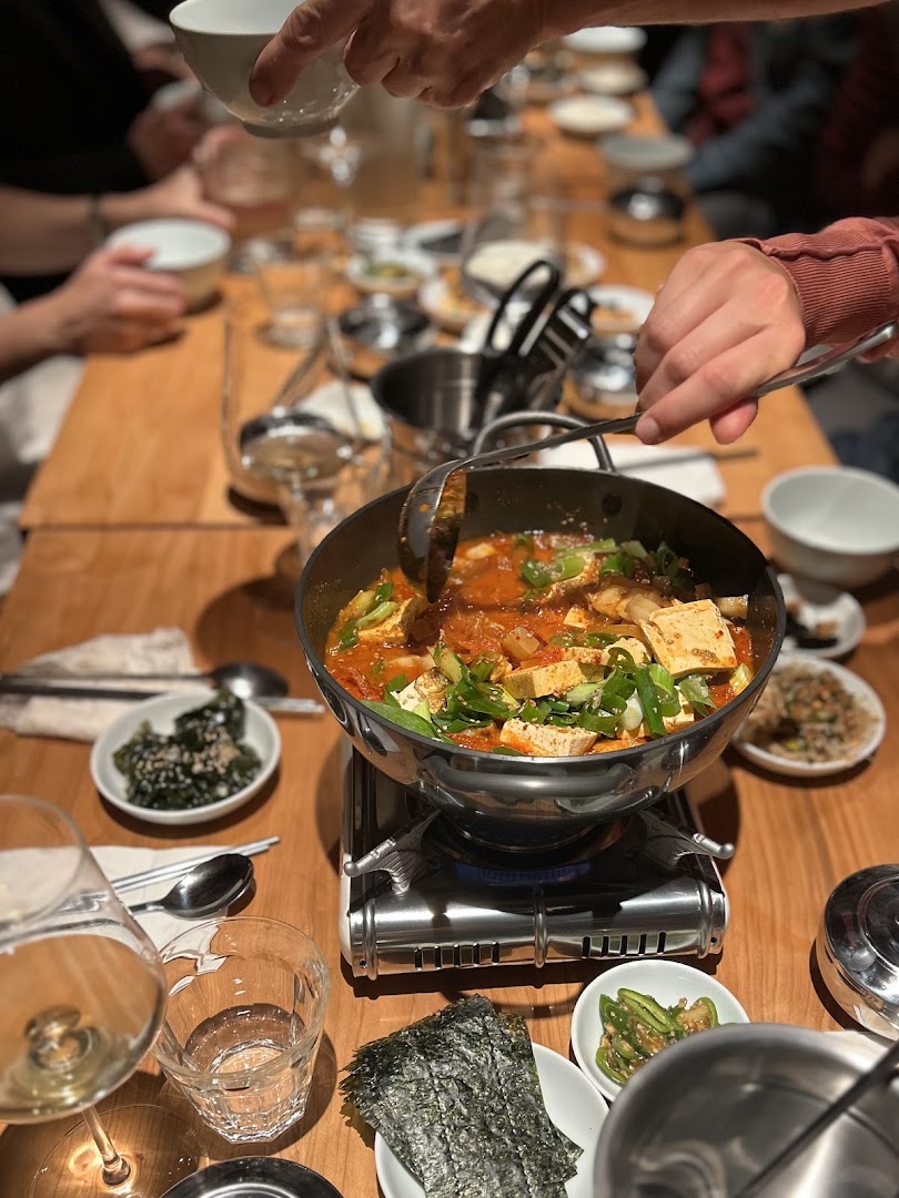 Kimchi: appetizing food and social atmosphere