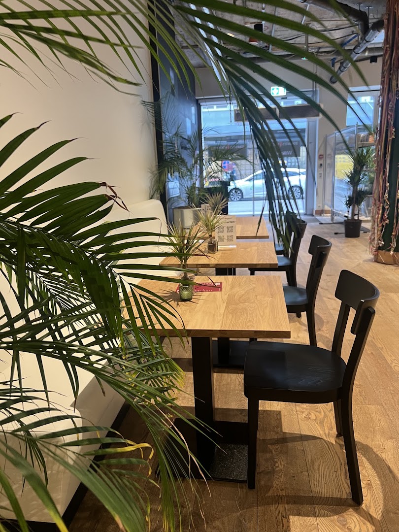 Starbites Foodhall: clear, inviting restaurant interior shot