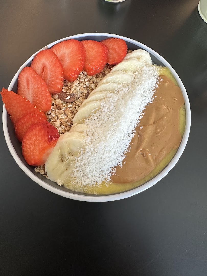 Acai Attendant: appetizing, high-quality food photo