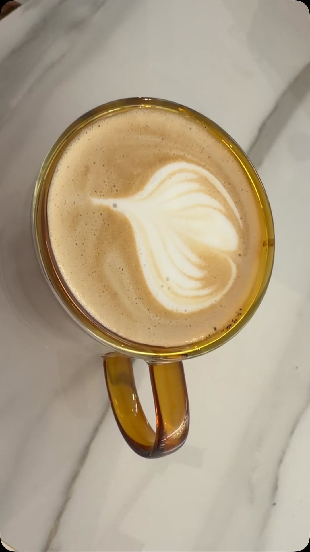 iCoffee Interlaken: appealing latte art photo