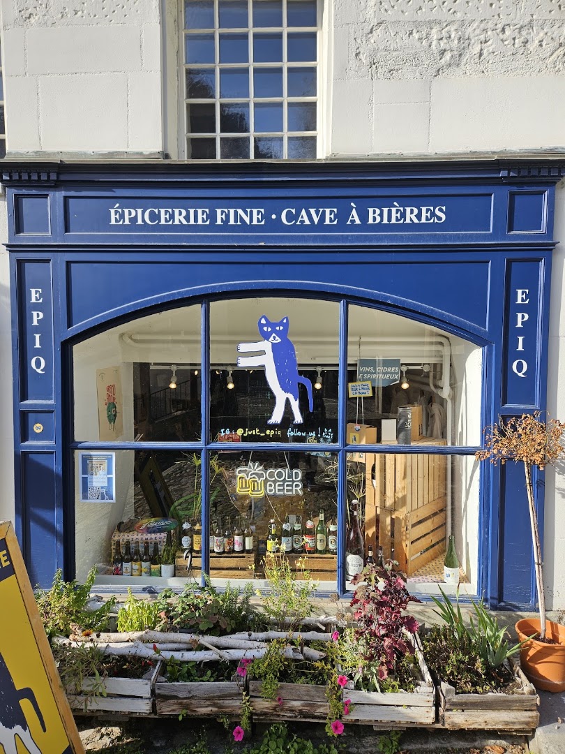EPIQ: clear storefront photo of venue