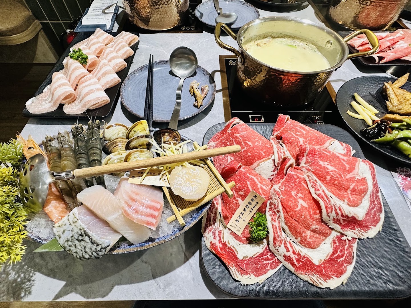 Hanju Hotpot Hualien: appetizing high-quality food photography