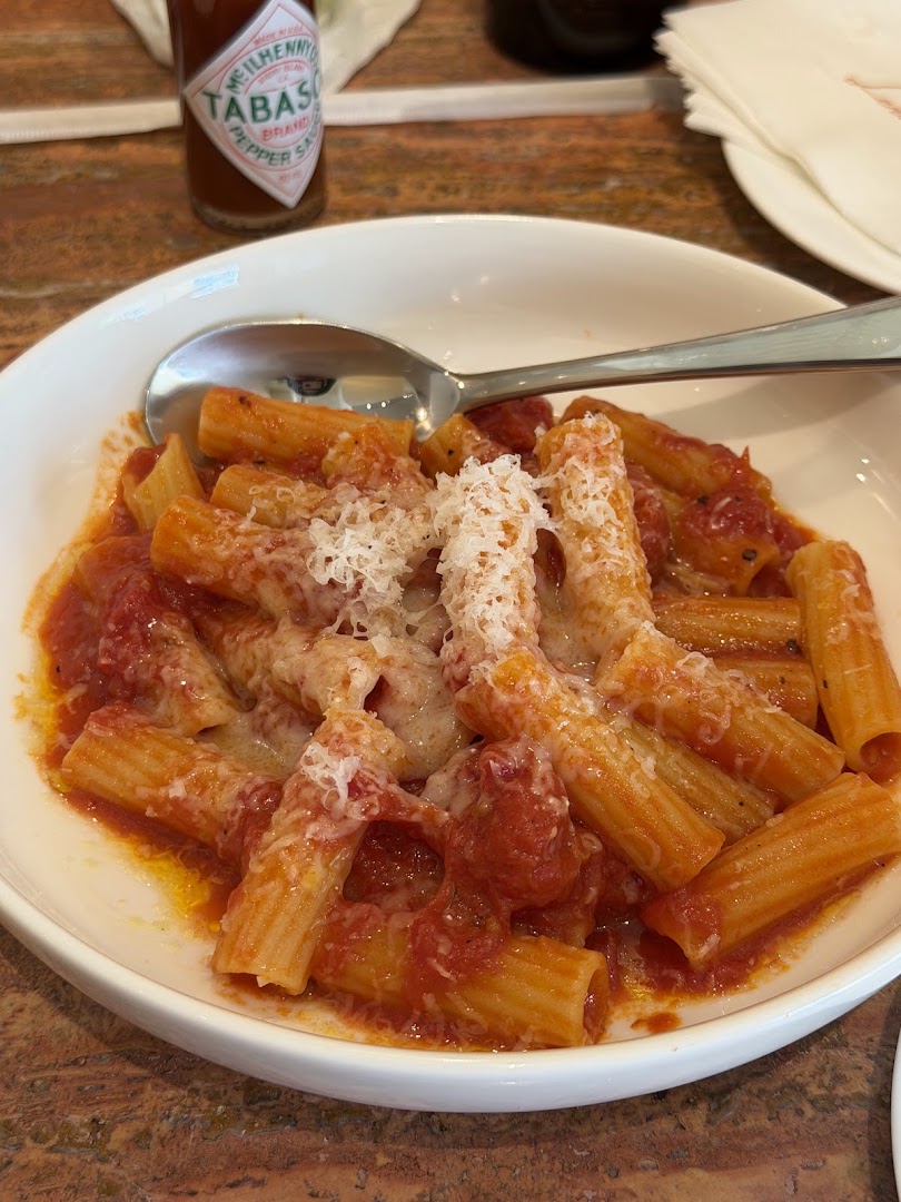 Lentito: appetizing photo of restaurant food