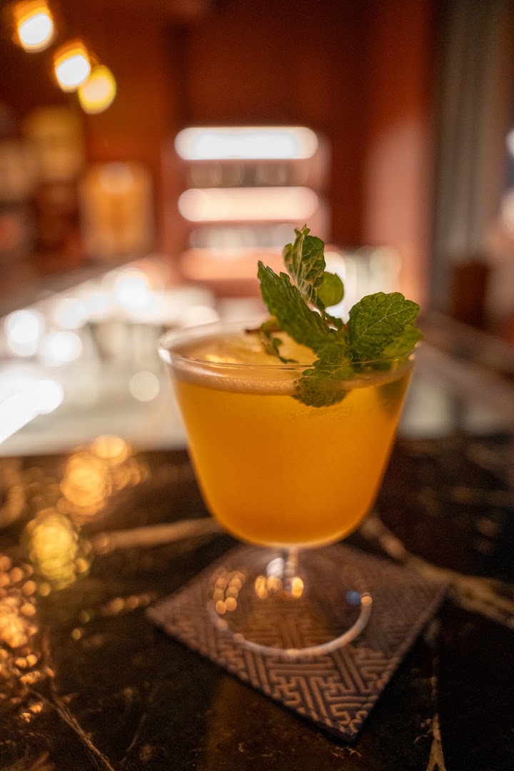 Random Drink House: high quality professional cocktail photo