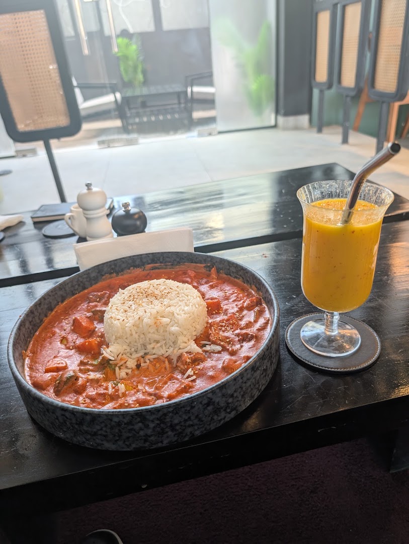 NOVA Restaurant & Dessert Bar: appetizing food and drink presentation