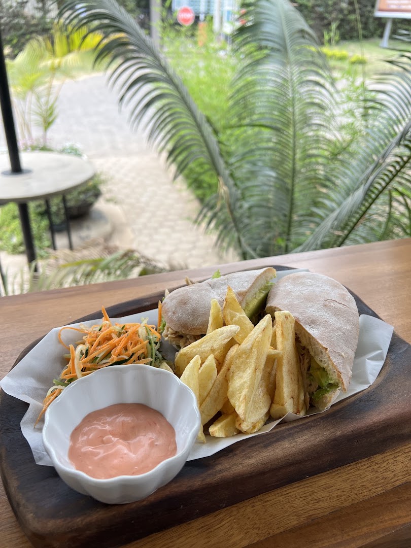 Tribal Cafe: appetizing food photo with atmosphere