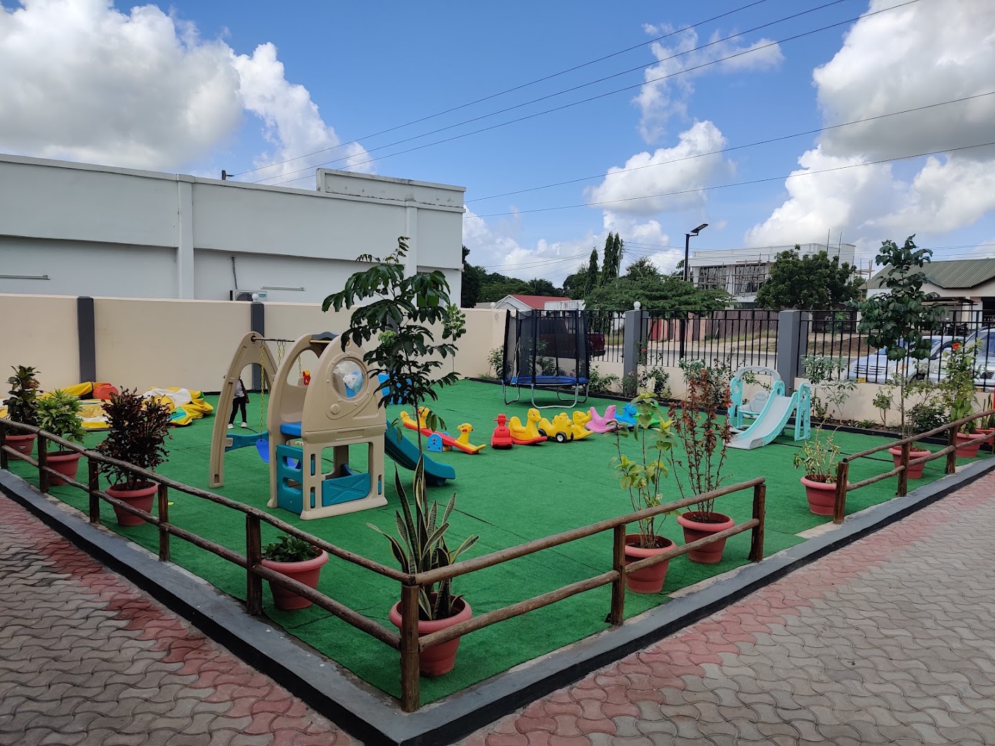 Ayla Restaurant & Cafe: restaurant's family-friendly amenities