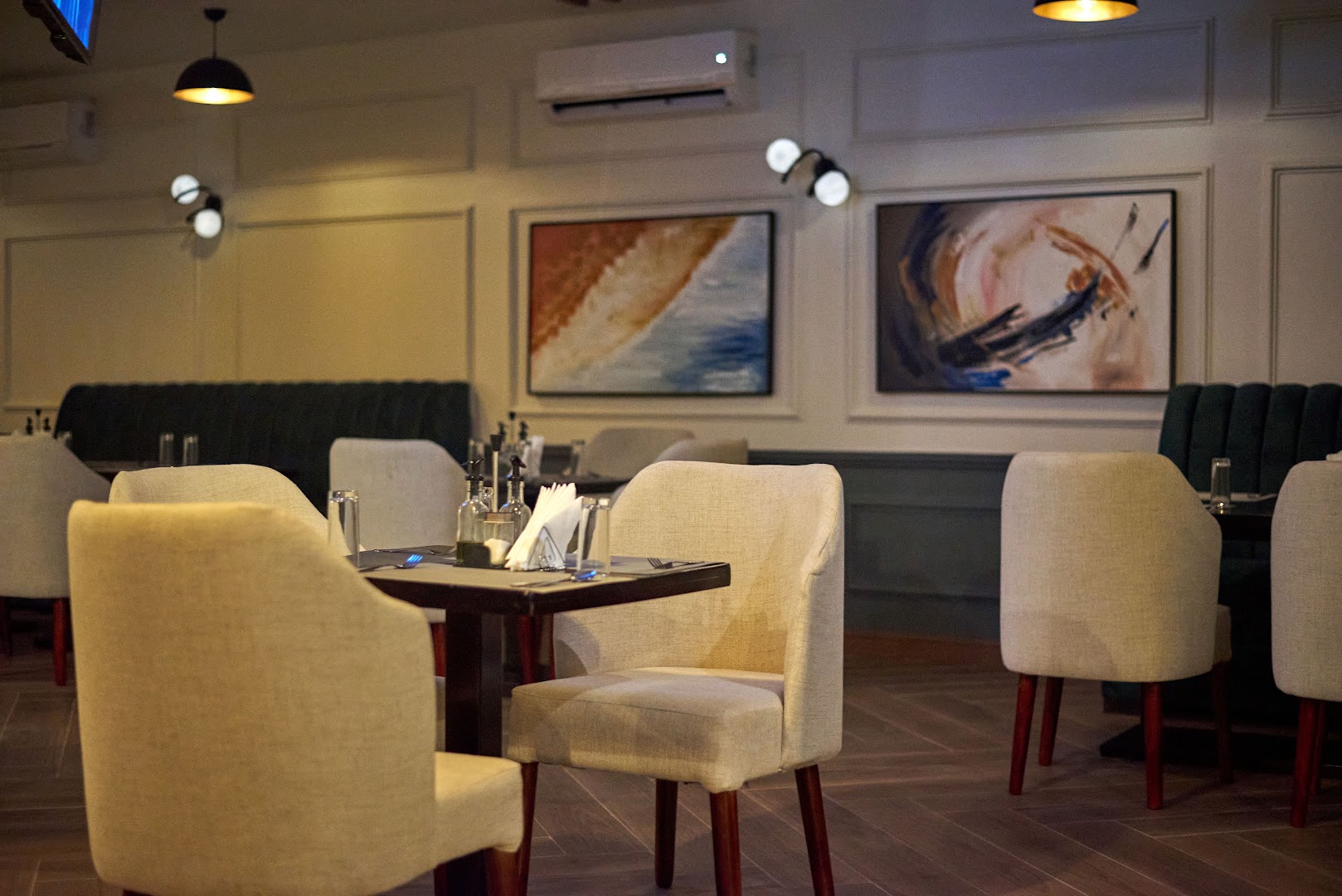 Azul Restaurant: clear, professional interior restaurant shot