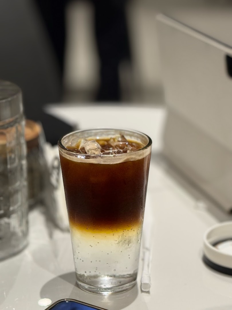 Coffee Connect: appealing photo of coffee drink
