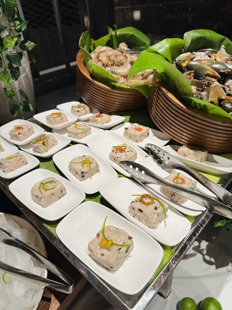 Noble House: appetizing display of restaurant food