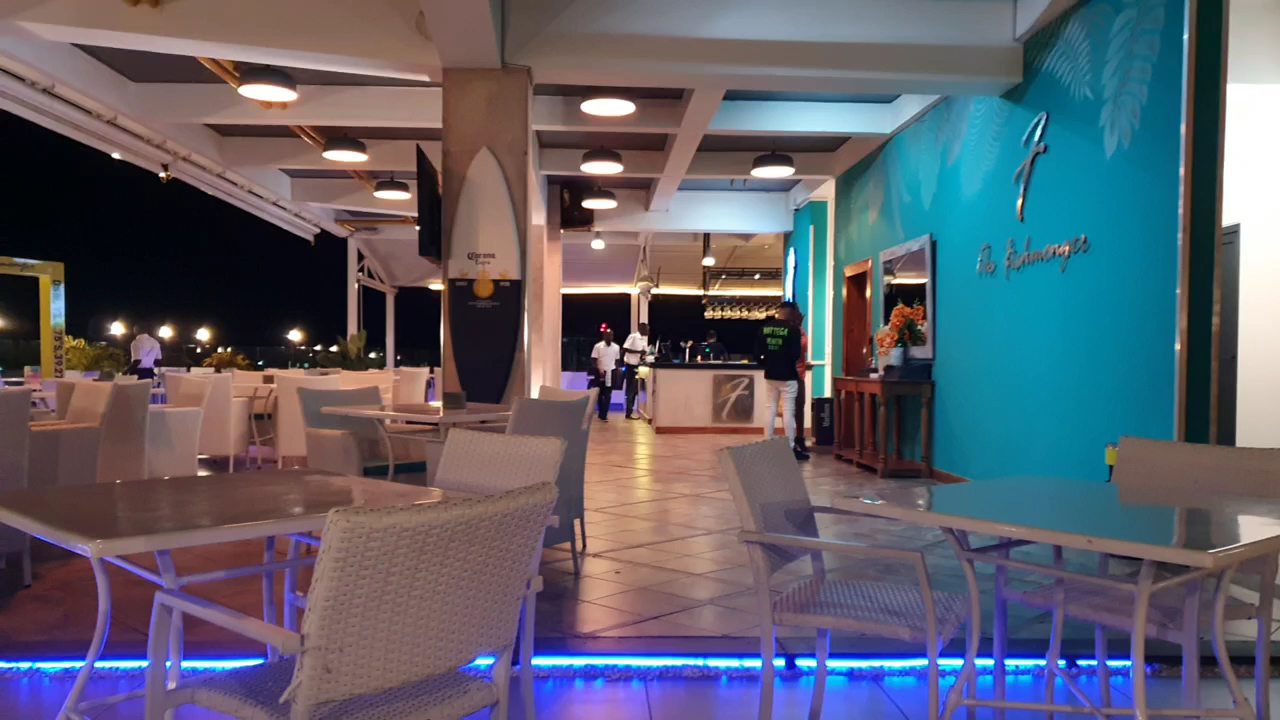 The Fishmonger: inviting restaurant interior atmosphere