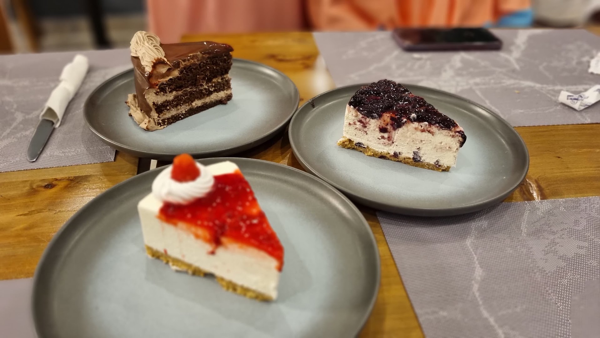 Zest Café: appetizing photo of dessert selection
