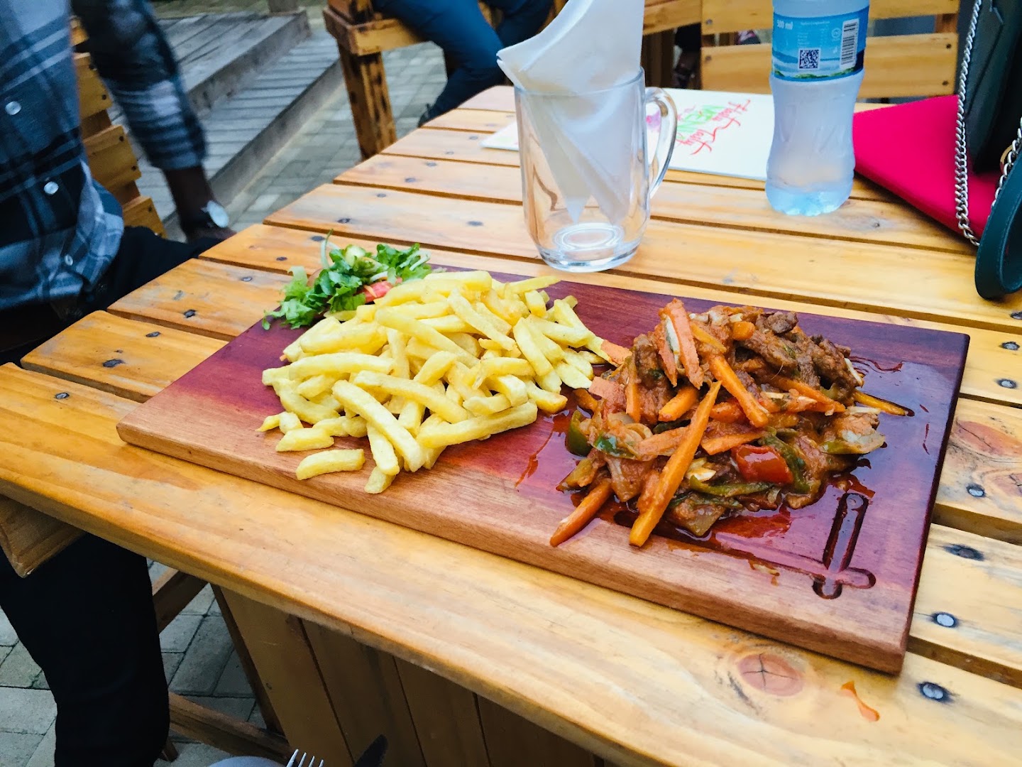 Backyard Lounge: appetizing food presentation at venue