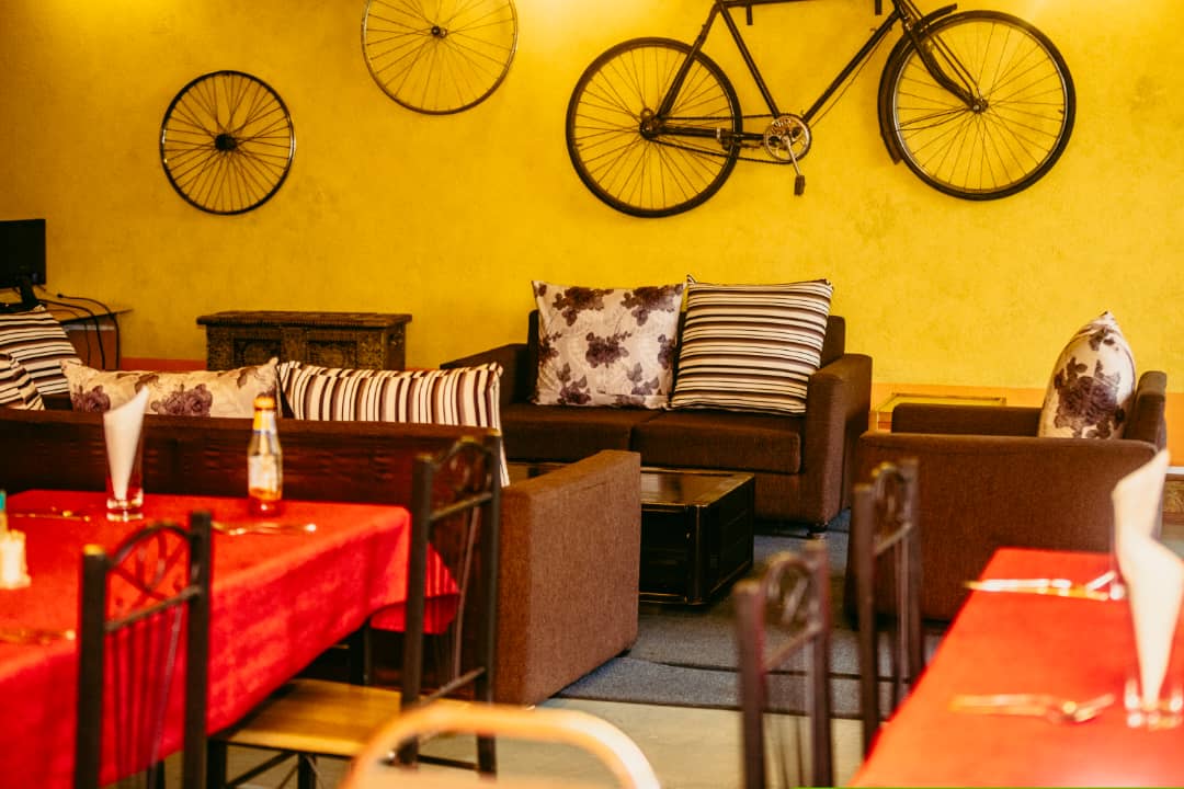 Sai Villa: clear photo of restaurant interior