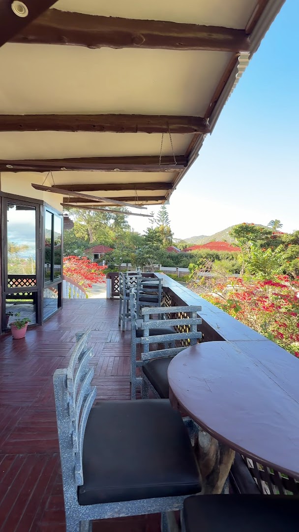 Sai Villa: inviting terrace with scenic view
