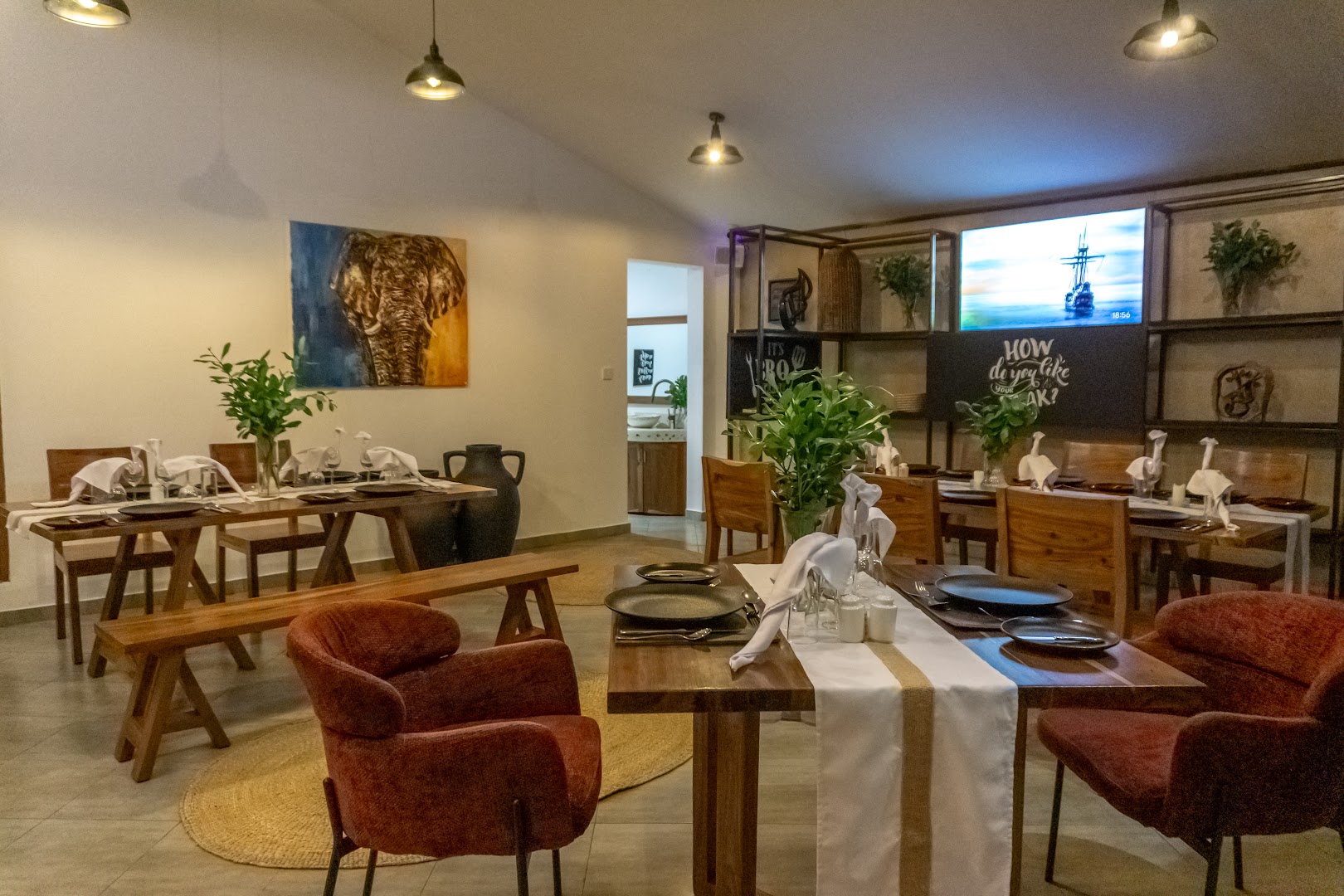 Lilac Oasis: clear, inviting restaurant interior shot
