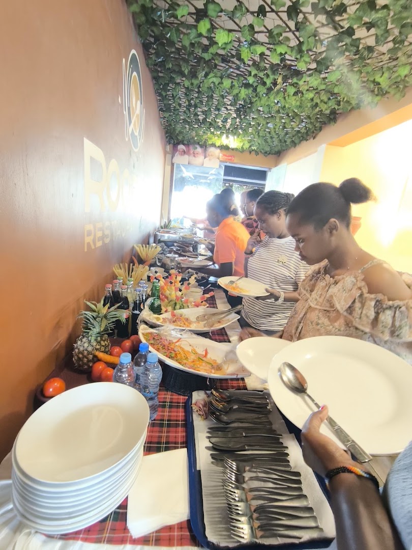 Rooftop Restaurant & Café: guests enjoying the buffet