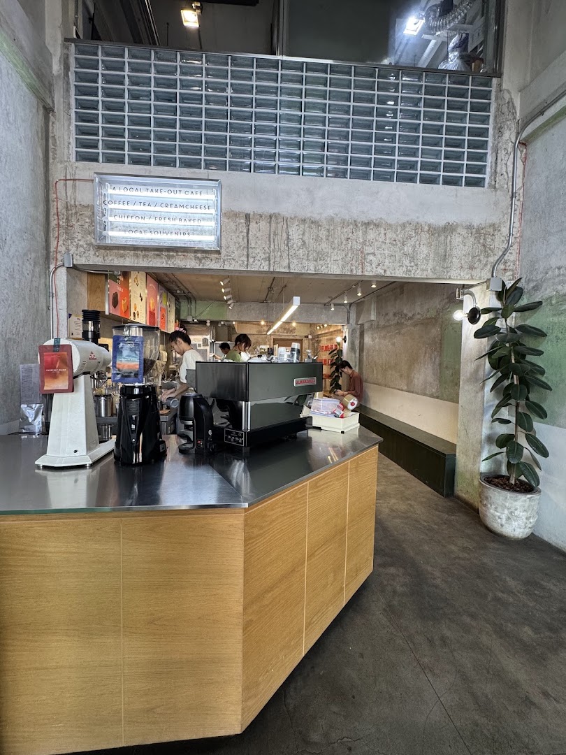 Busaba Cafe: clear shot of cafe interior
