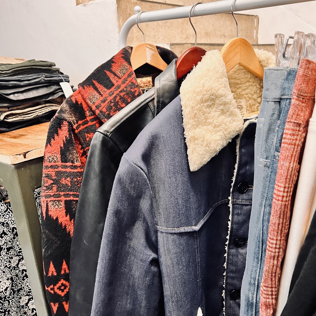Alterground: clear display of shop products