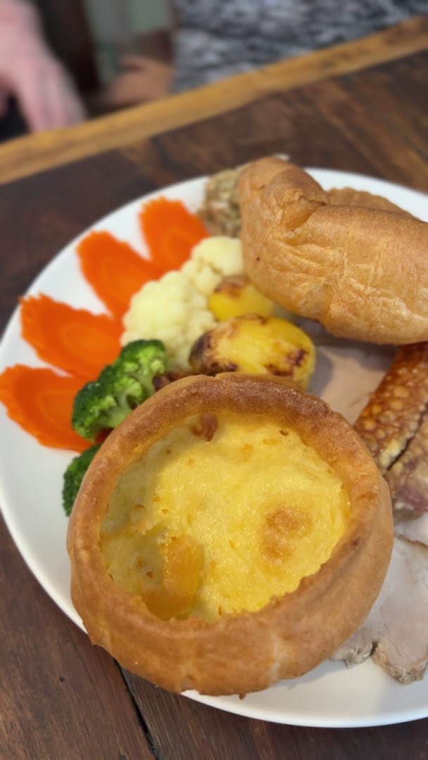 Archers: appetizing photo of served food