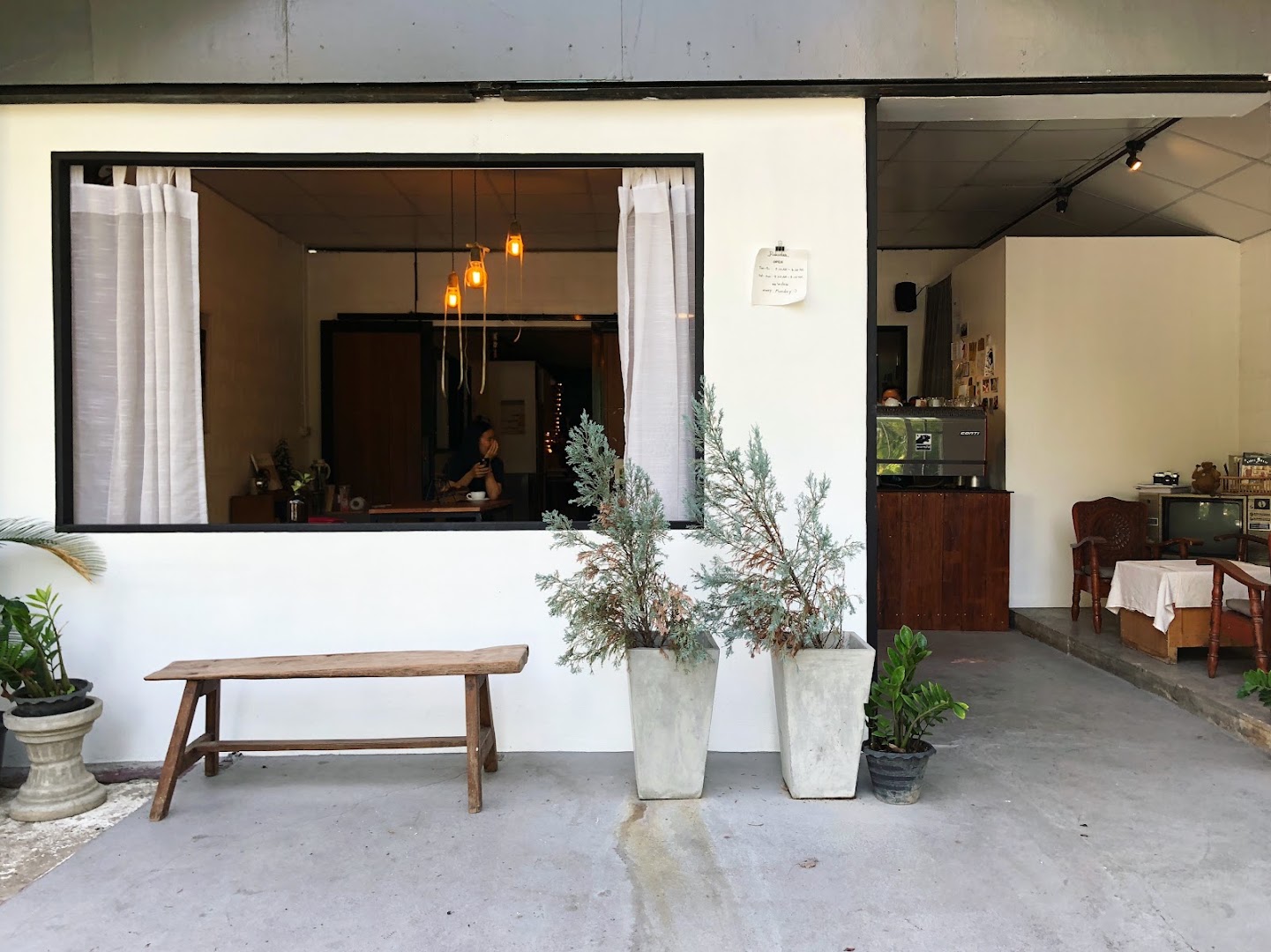 Rakuda: clear, inviting view of venue