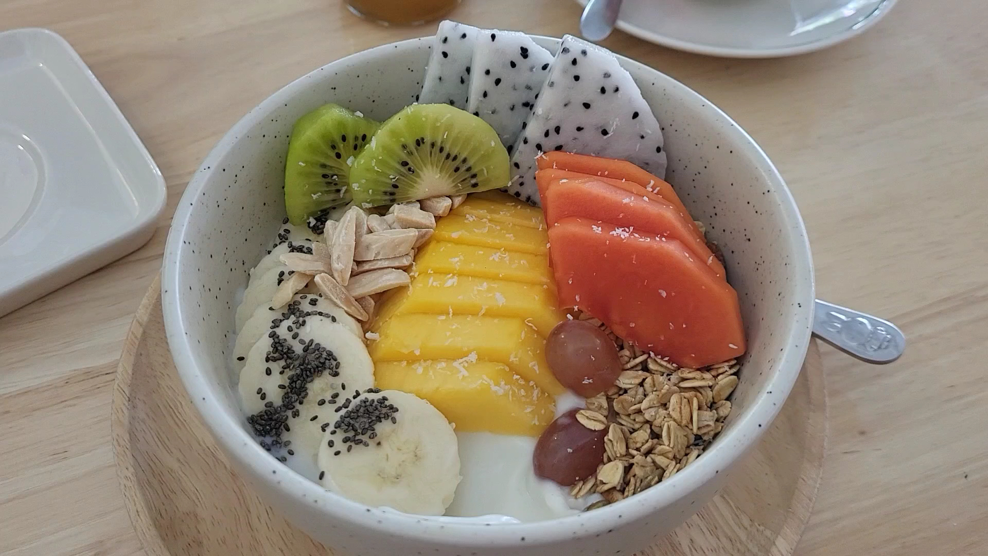 Sunflower Smoothies & Coffee: appetizing and high-quality food photo